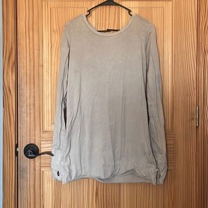 Long sleeve basic shirt with thumb holes